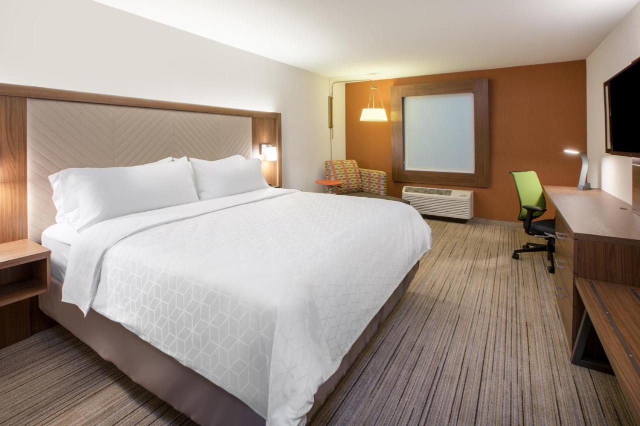 Holiday Inn Express & Suites North Fremont By Ihg Exterior foto
