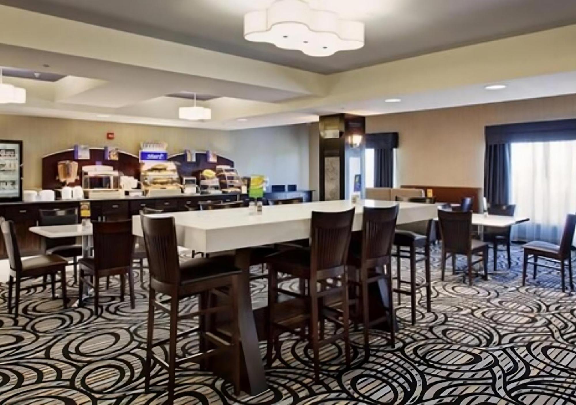 Holiday Inn Express & Suites North Fremont By Ihg Exterior foto